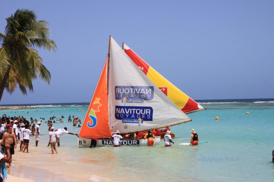 Tour de Guadeloupe en Voile Traditionnelle